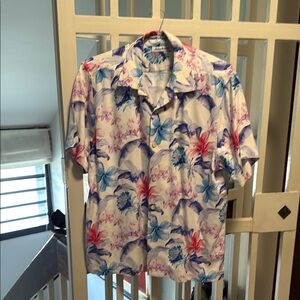 Tommy Bahama Blue and Red Casual Button Down Shirt